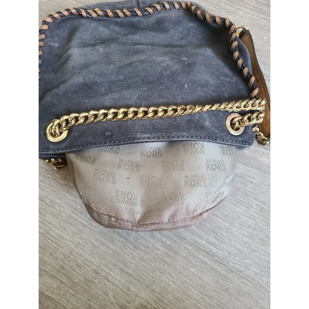 Michael Kors Whipped Chelsea Suede‎ Purse Gray Tan Gold Chain 2 Way Shoulder Bag